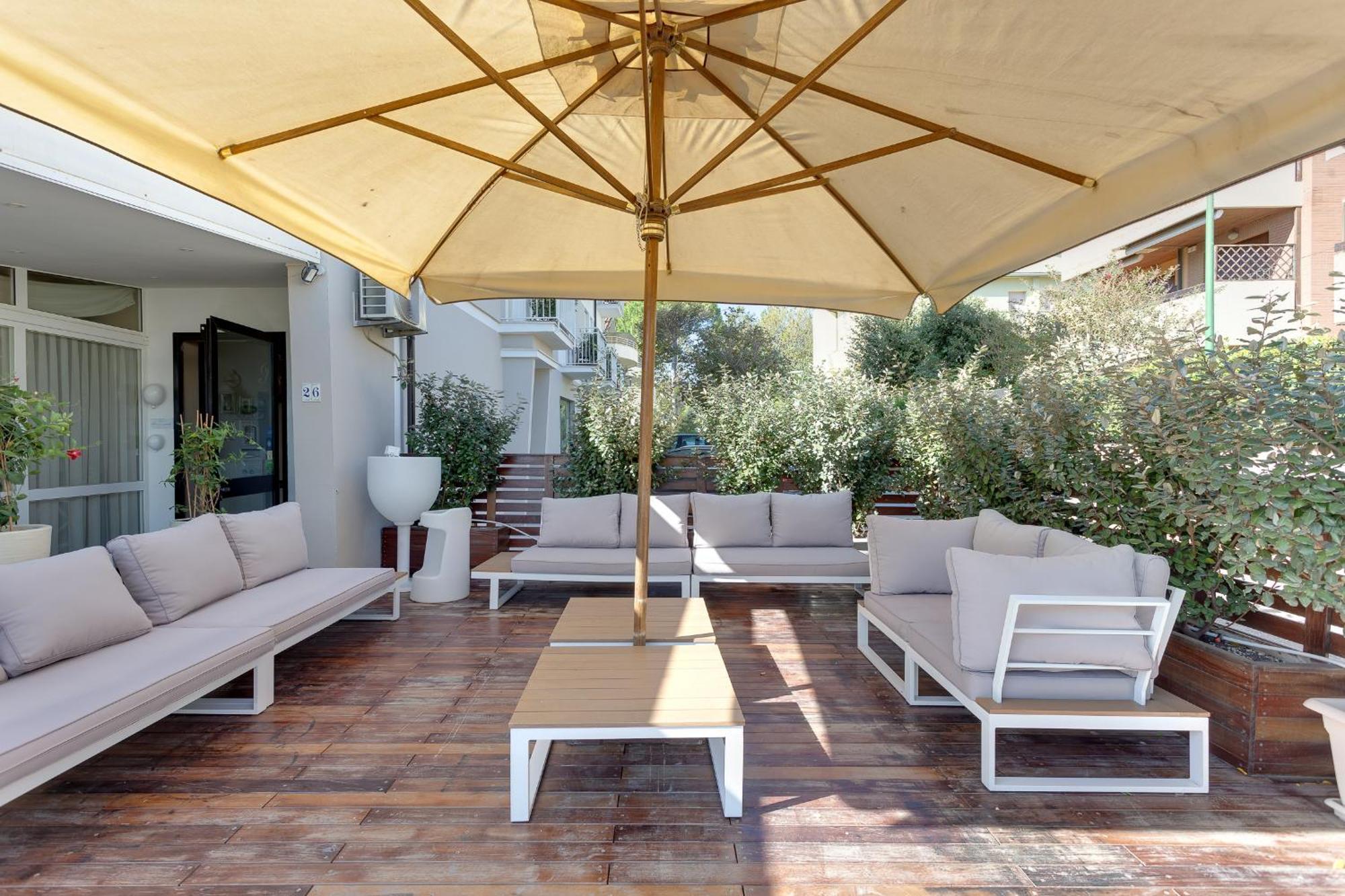 Hotel Ronchi Cervia Exteriör bild