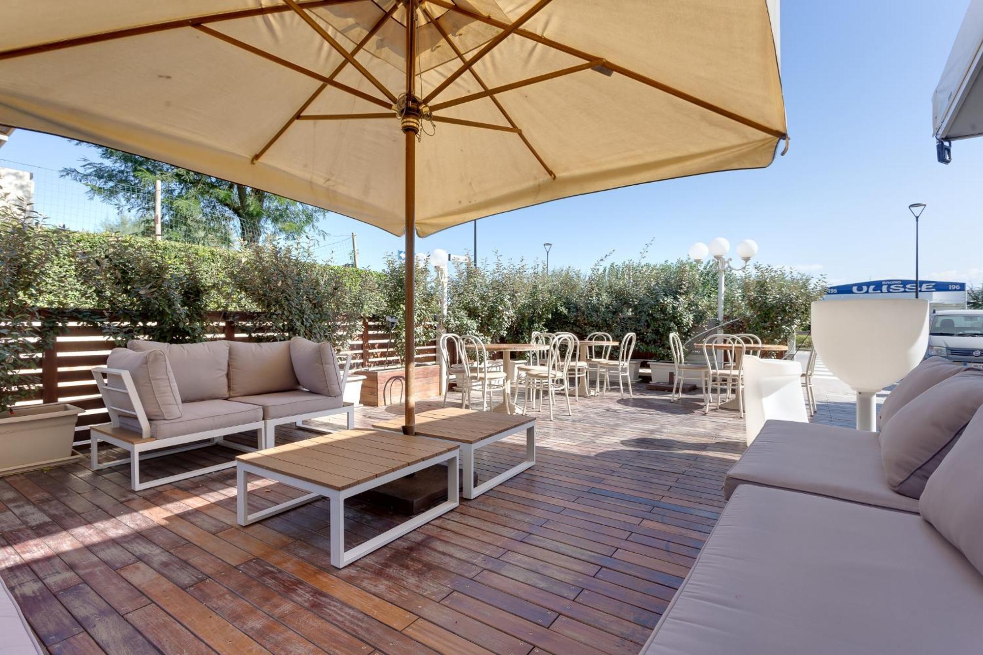 Hotel Ronchi Cervia Exteriör bild